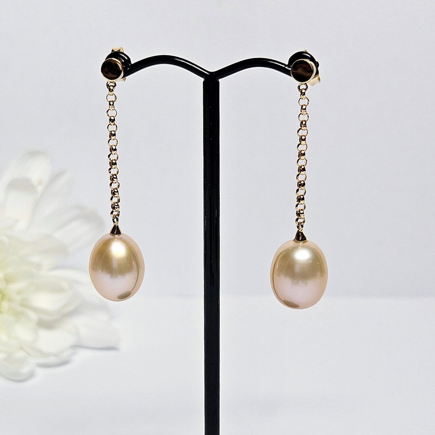 Pink pearl and chain drop earings